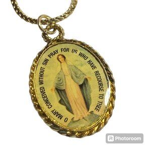 Vintage Virgin O Mary Pray Necklace Sacred Heart Gold Plated Catholic Medal 24"